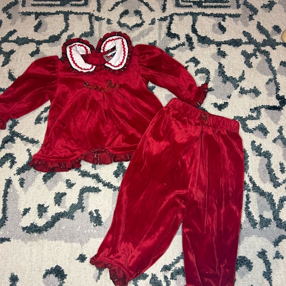 Red Velvet Baby Outfit​​